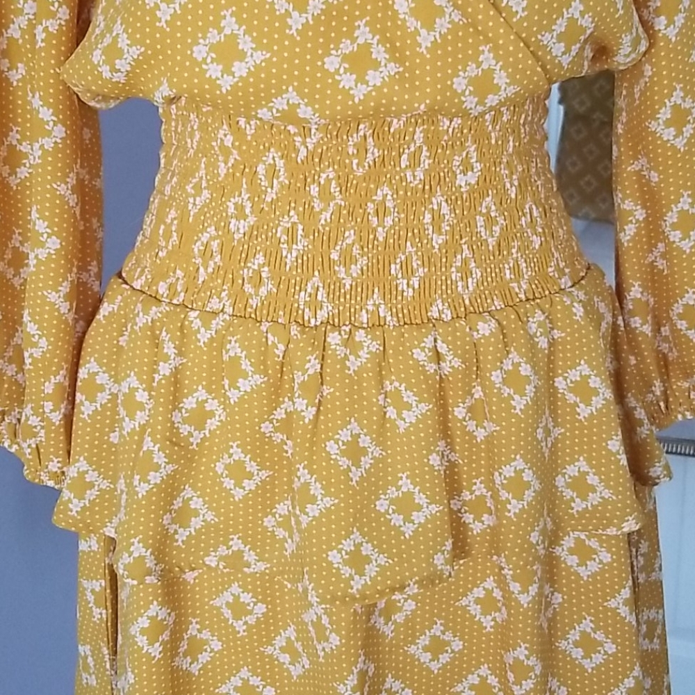 ⭐NEW⭐Mustard dress - Picture 4 of 8